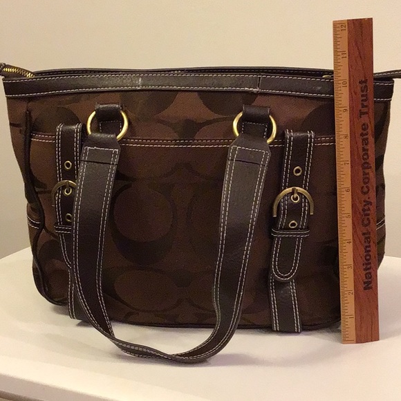 Coach tote - Picture 2 of 9